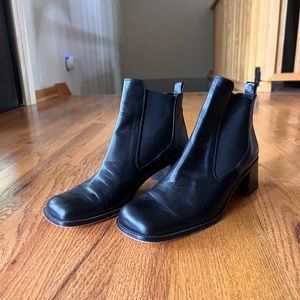 Black Boots with Heel